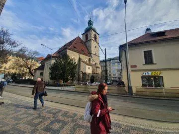 Samsung Galaxy S10 fotografie kostel