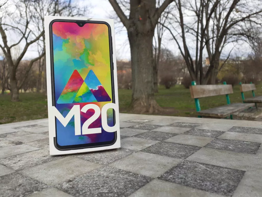 Samsung Galax M20 testovací fotografie rozmazane pozadi