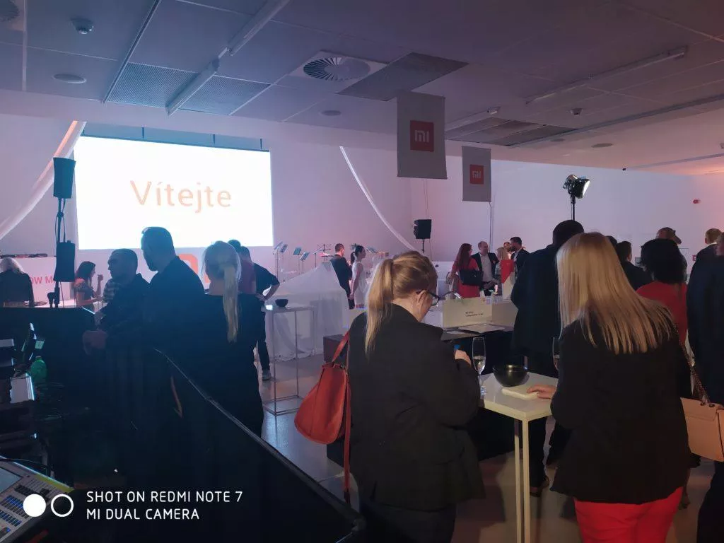 Xiaomi Redmi Note 7 fotografie akce