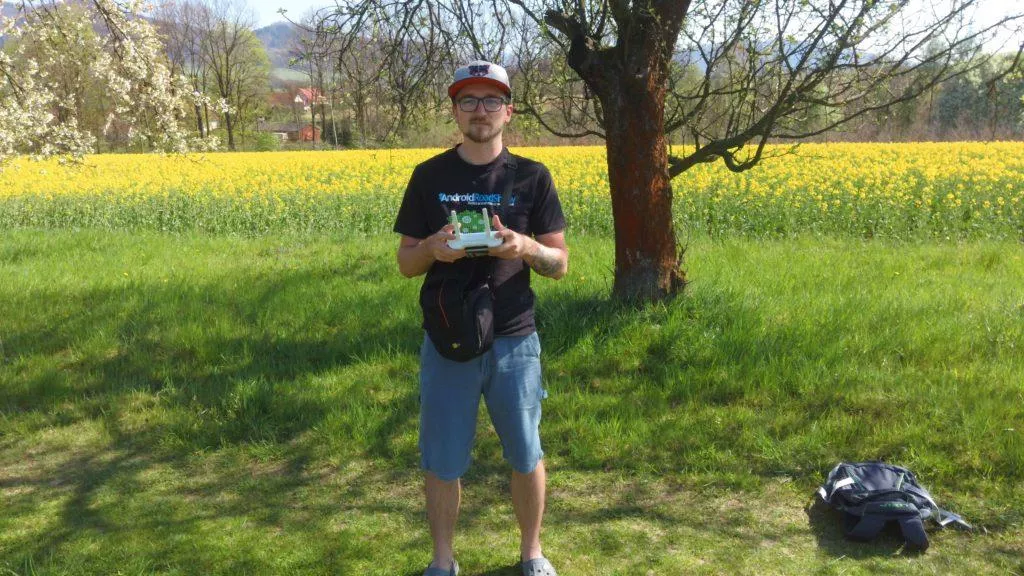 hubsan zino fotografie z dronu selfie