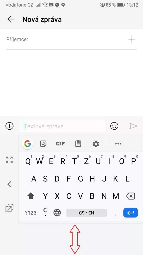 Jak ovládat klávesnici telefonu jednou rukou
