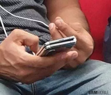 samsung galaxy fold tester