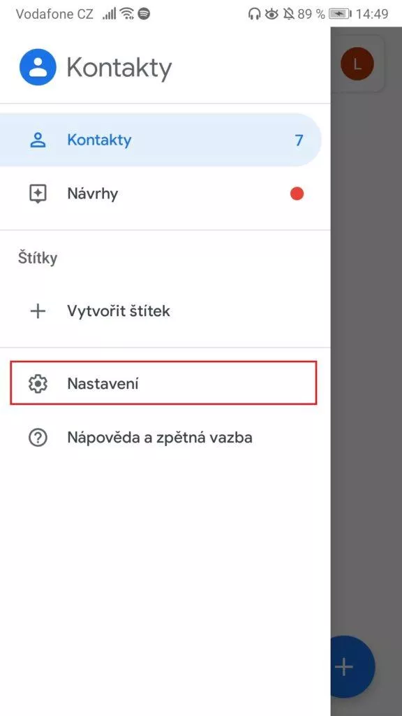 Kontakty - jak zapnout tmavý režim