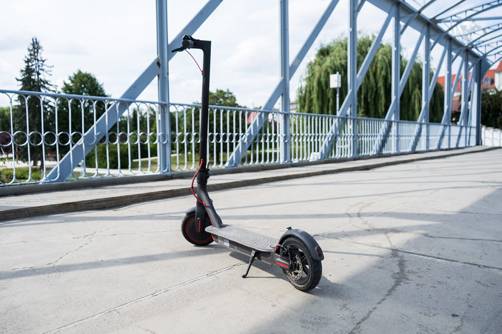 xiaomi mi scooter pro ve meste