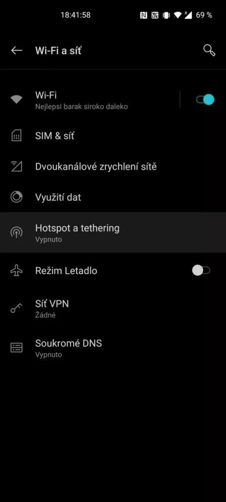 Sdílení internetu z telefonu přes kabel hotspot tethering
