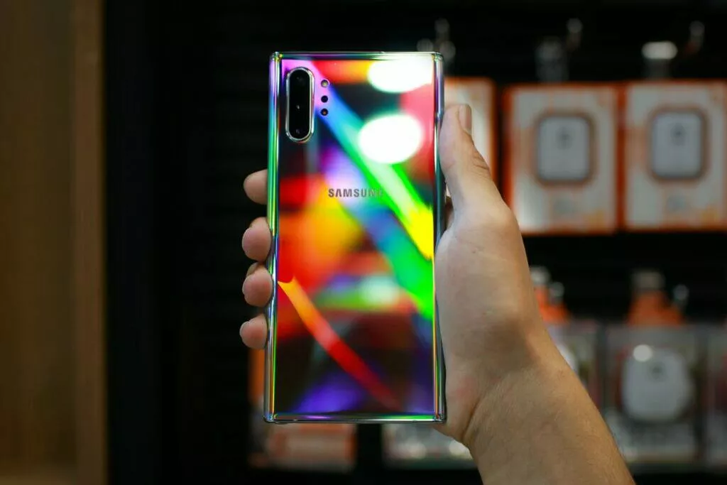 špatné návyky s mobilním telefonem