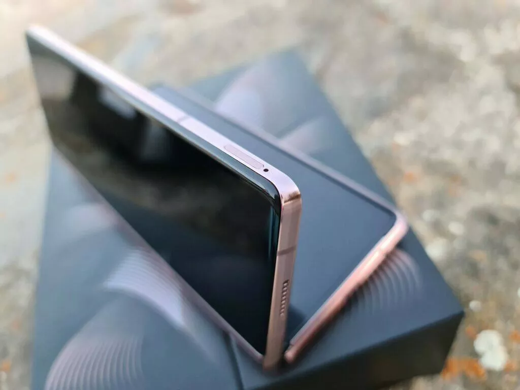 Samsung Galaxy Z Fold2 V SIM šuplík