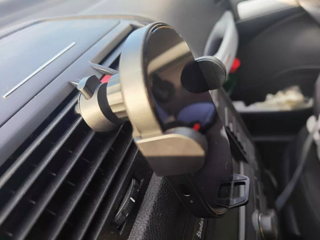 xiaomi mi 20w wireless car charger uchyceni