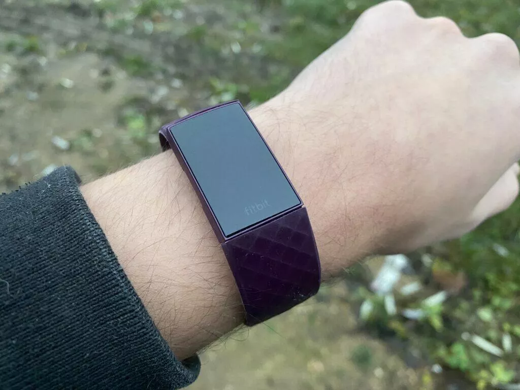 fitbit charge 4