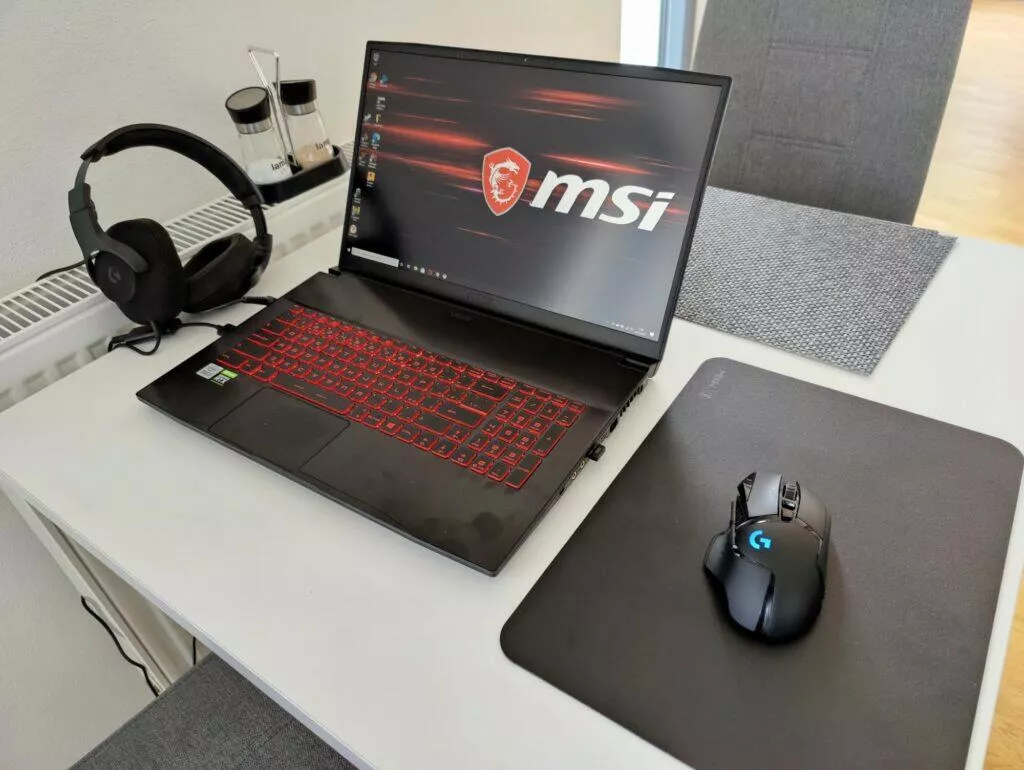 oneplus 9 pro foto notebook