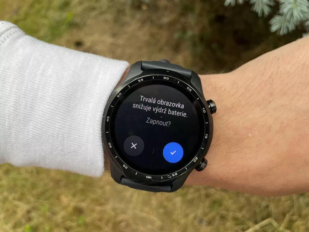 jak dlouho vydrží wear os hodinky