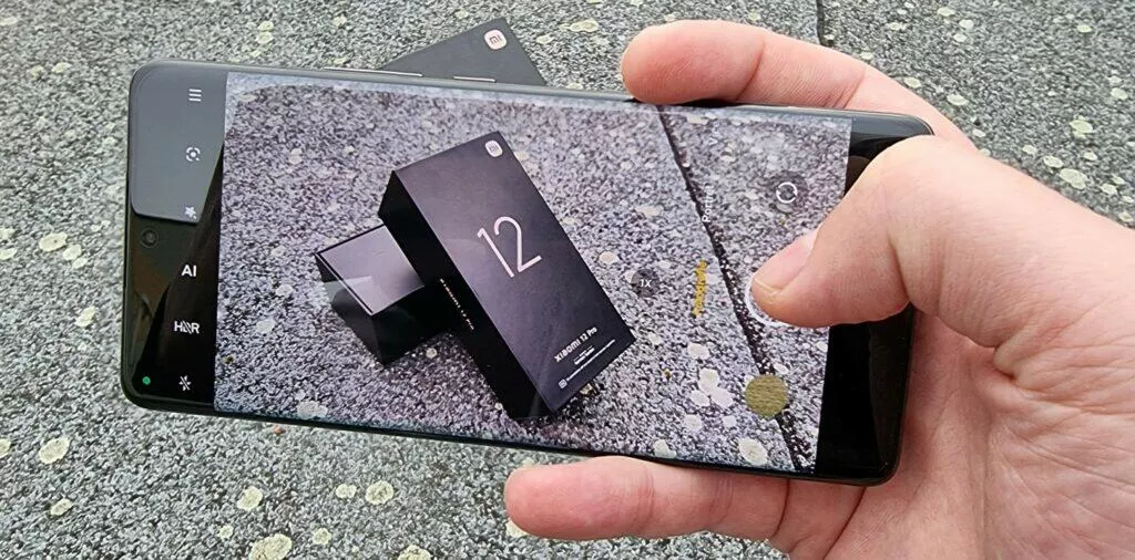 Xiaomi 12 Pro recenze foto
