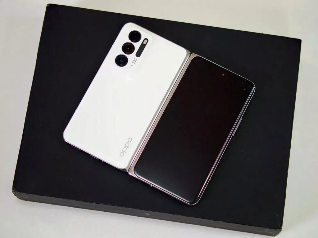 Oppo Find N vnější pohled
