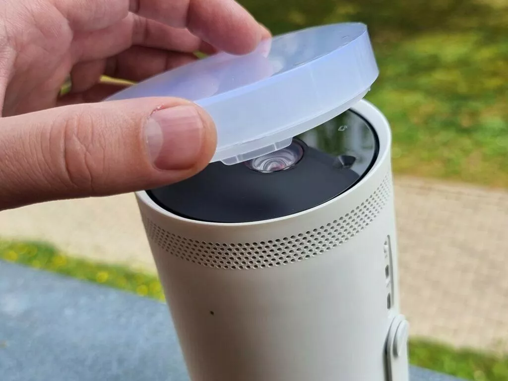 projektor Samsung The Freestyle testování světlo kryt