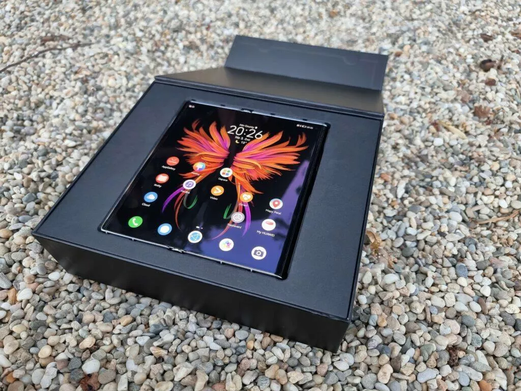Huawei Mate Xs 2 balení 2 displej