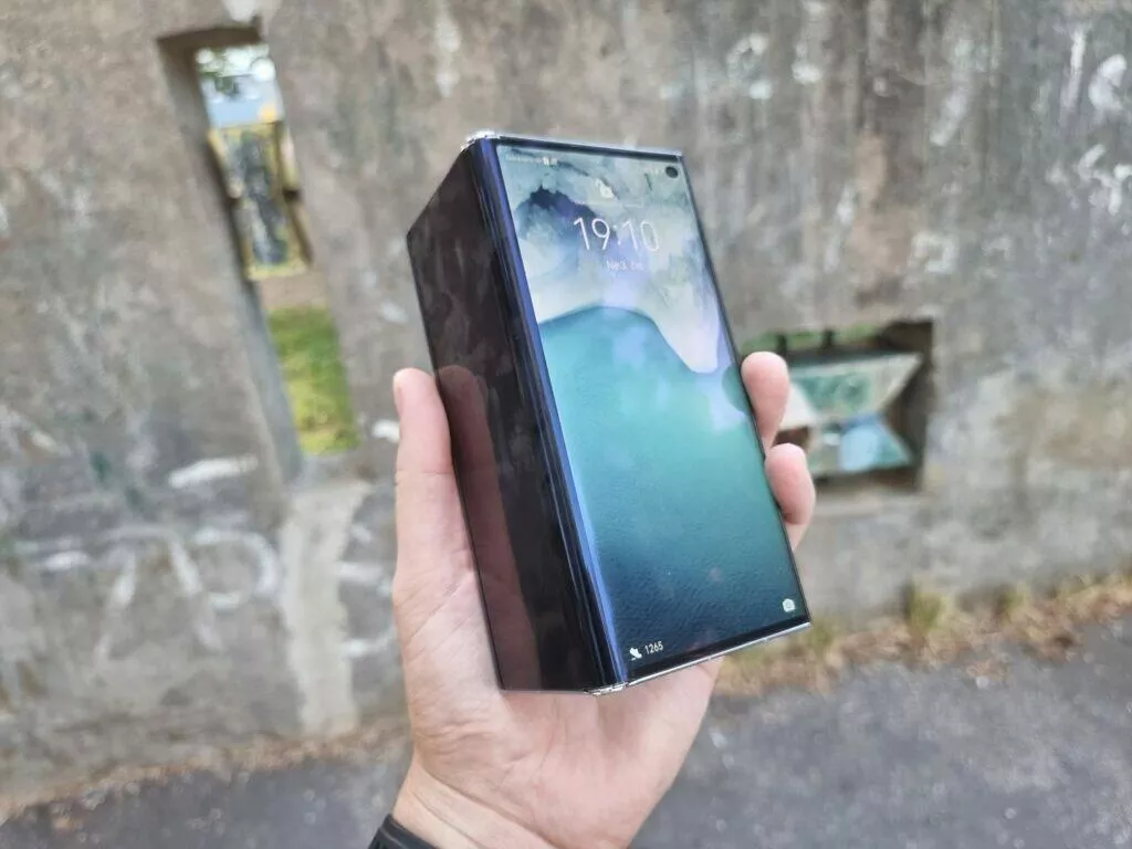 Huawei Mate Xs 2 recenze rozevírání displeje x1