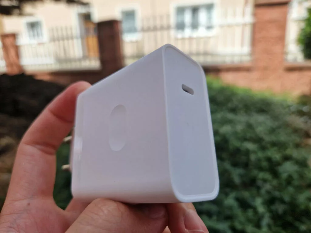 realme GT Neo 3 adaptér