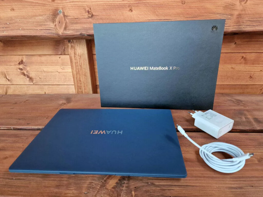 Huawei MateBook X Pro 2022 obsah balení