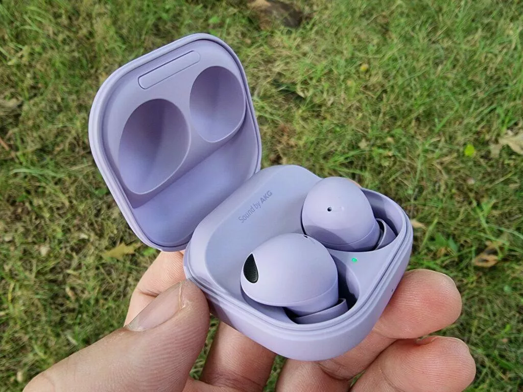 sluchátka Samsung Galaxy Buds2 Pro recenze pouzdro