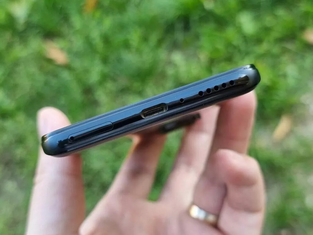 Xiaomi 12T Pro test konektor SIM