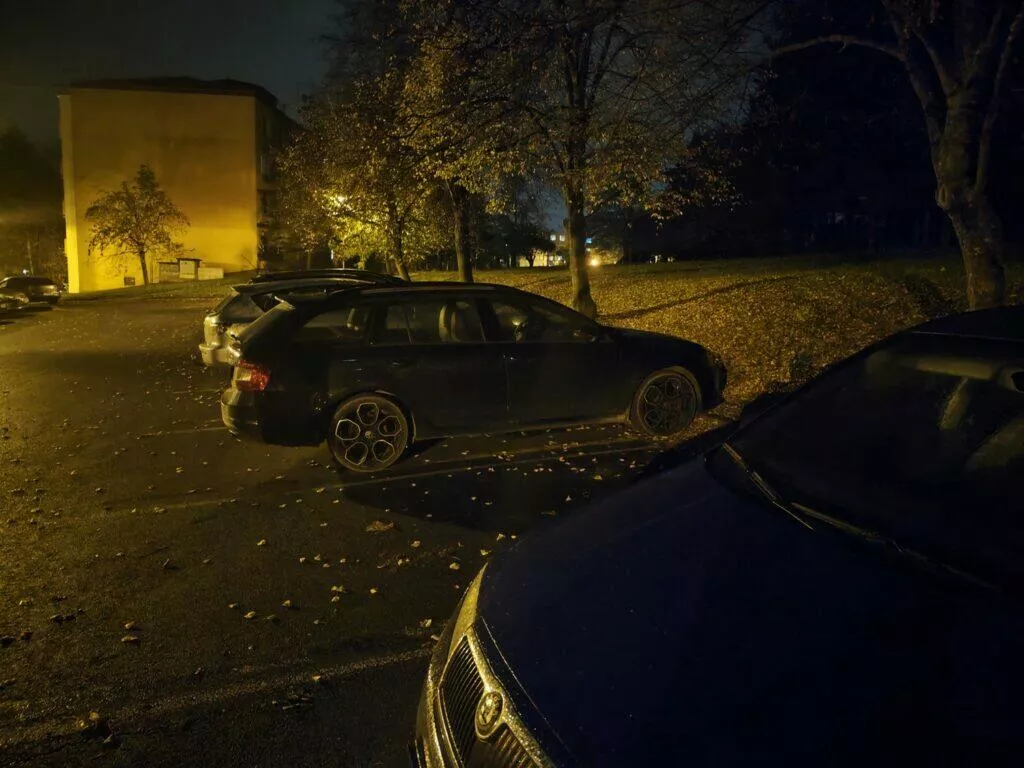 noční režim parkoviště on