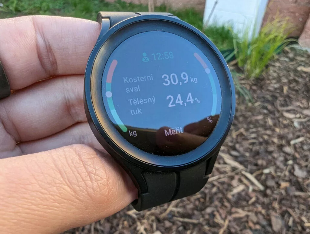 Samsung Galaxy Watch5 Pro složení těla