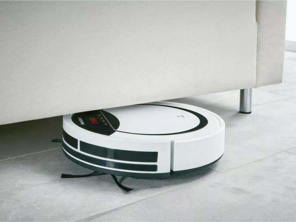 LIDL robotický vysavač Silvercrest SSR 3000 A1 sleva akce pohovka