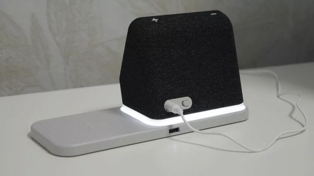 Lenovo Smart Clock 2 zadní strana