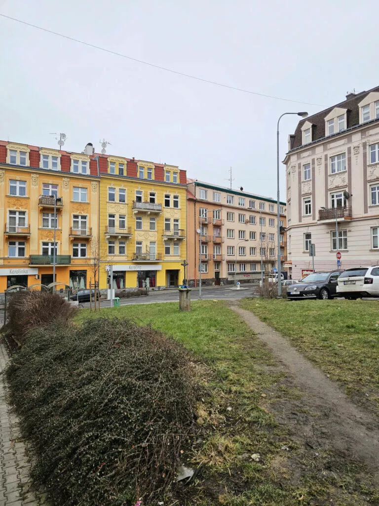 S23 Ultra fotka cesta