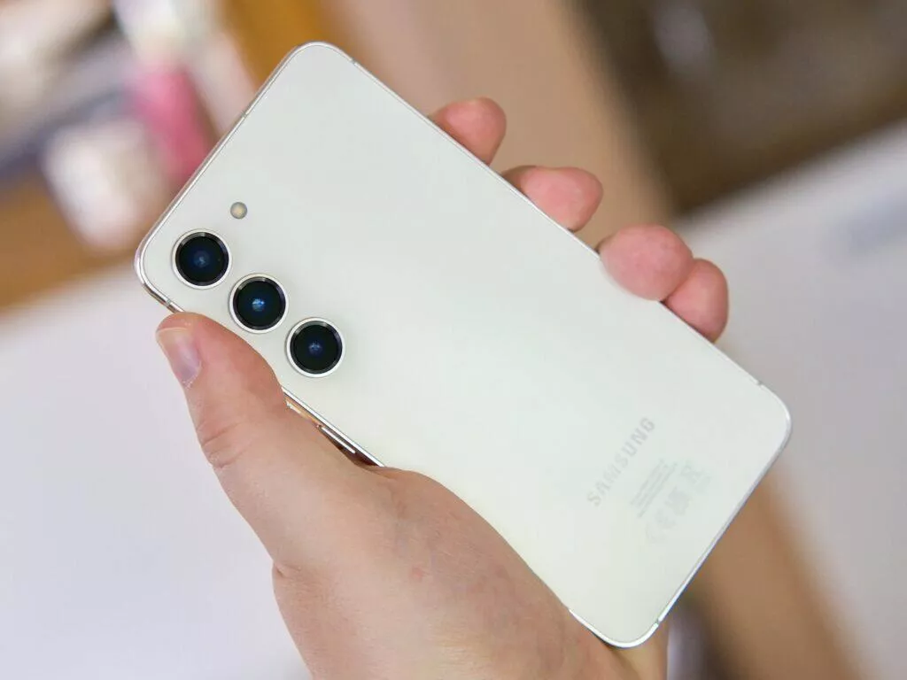 samsung galaxy s23 recenze 7