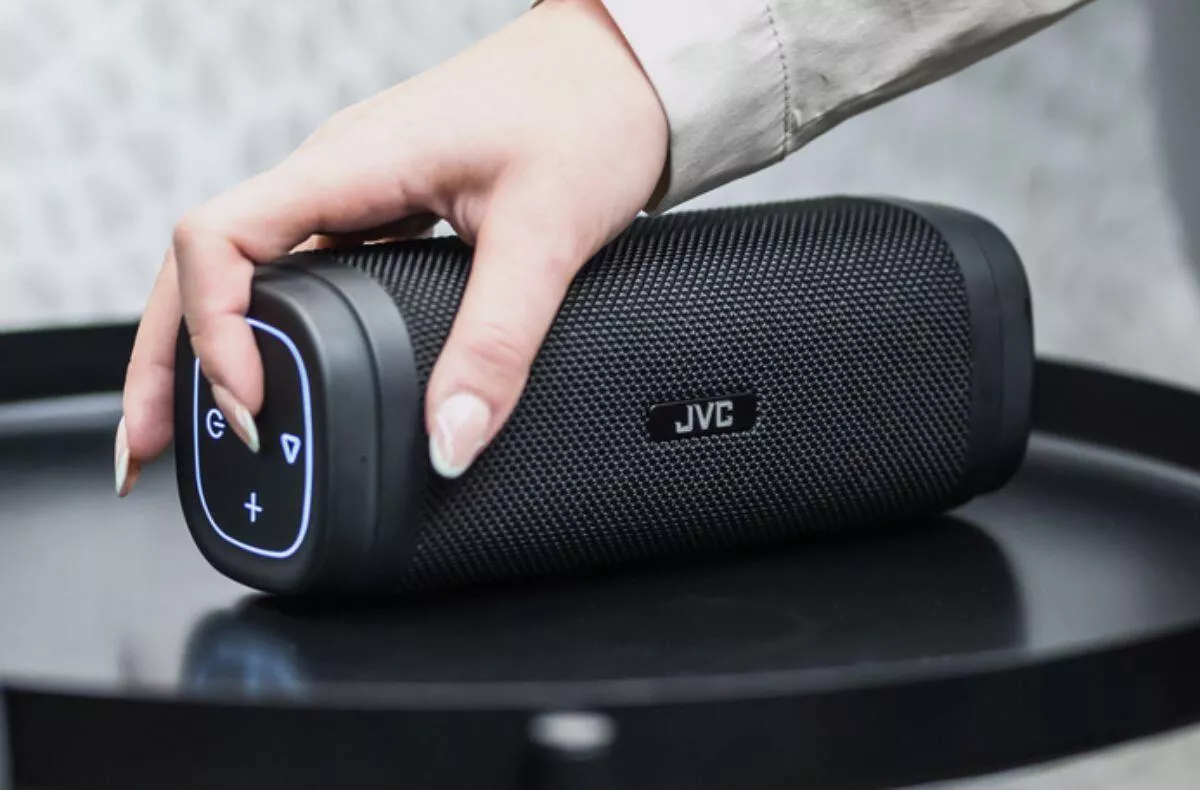 jvc xs e622b jvc xs e322b bluetooth prenosne reproduktory cr novinka