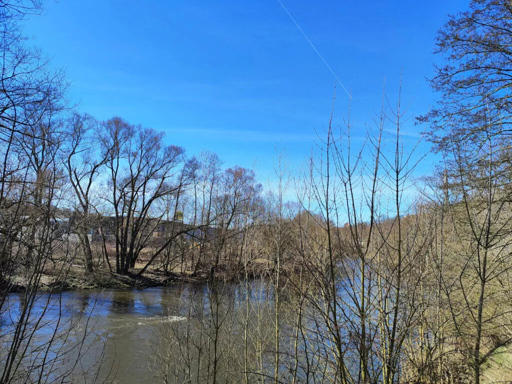 POCO X5 Pro 5G fotoaparát hlavní řeka