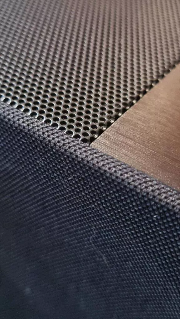 Sennheiser AMBEO Soundbar recenze design látka