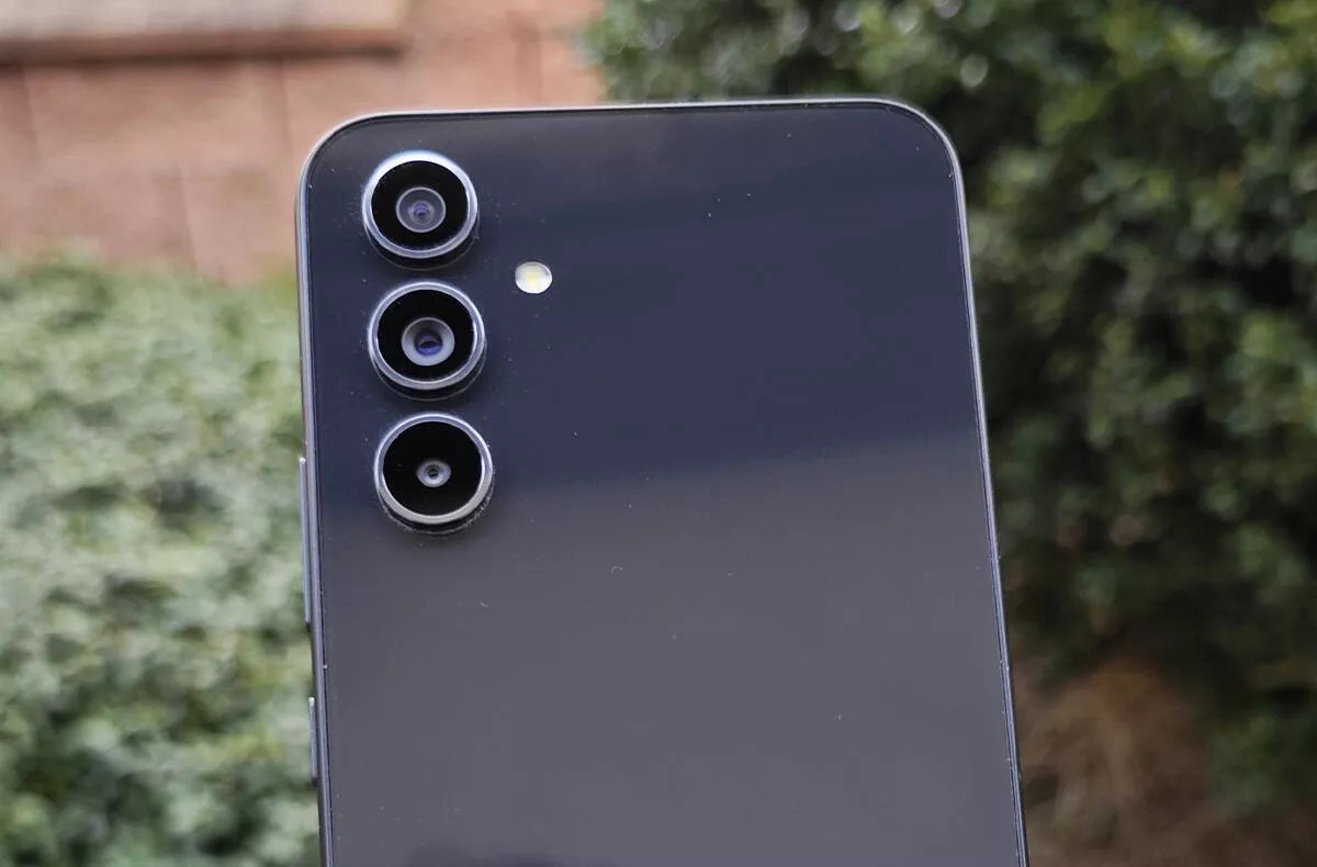 galaxy a54 recenze