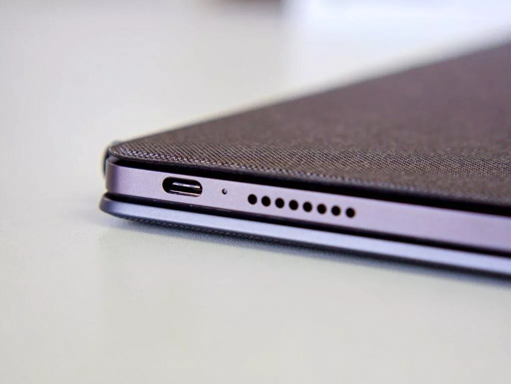 Lenovo IdeaPad Duet 5 Chromebook USB-C