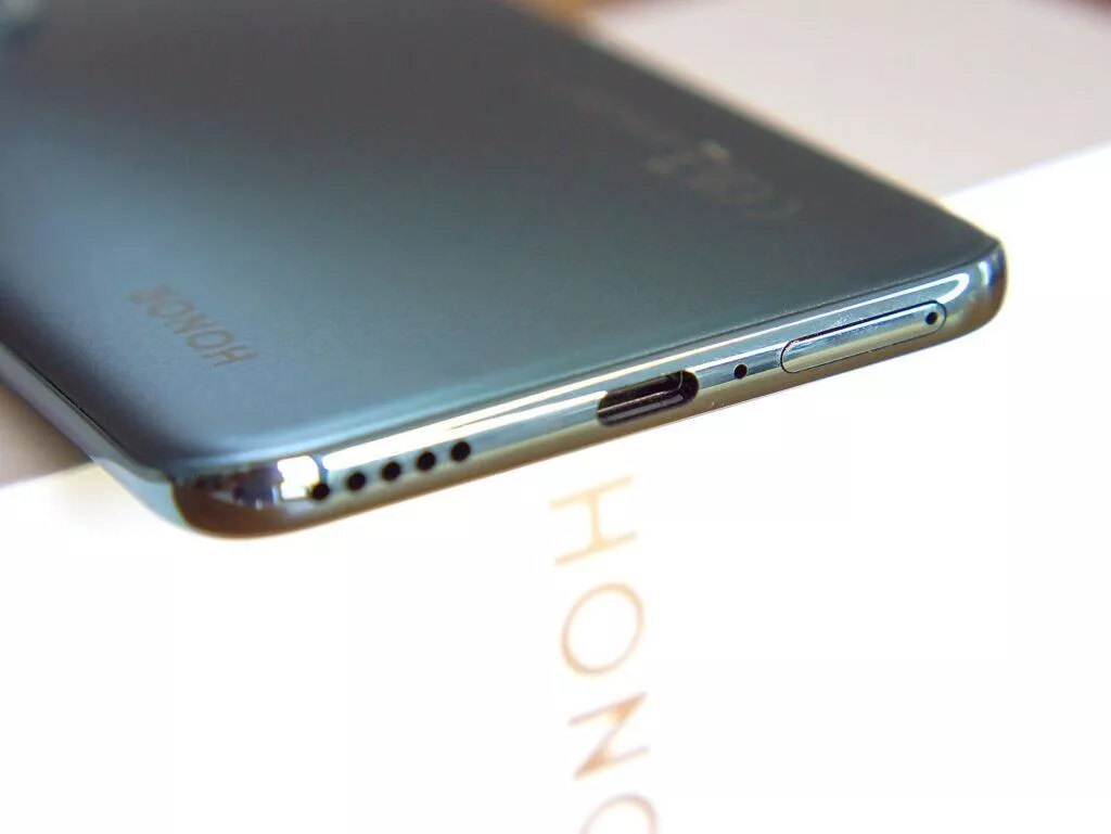 Honor 90