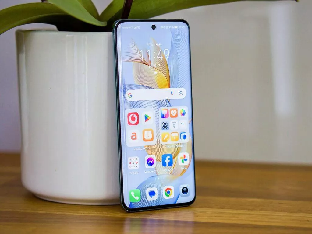 Honor 90 přední strana