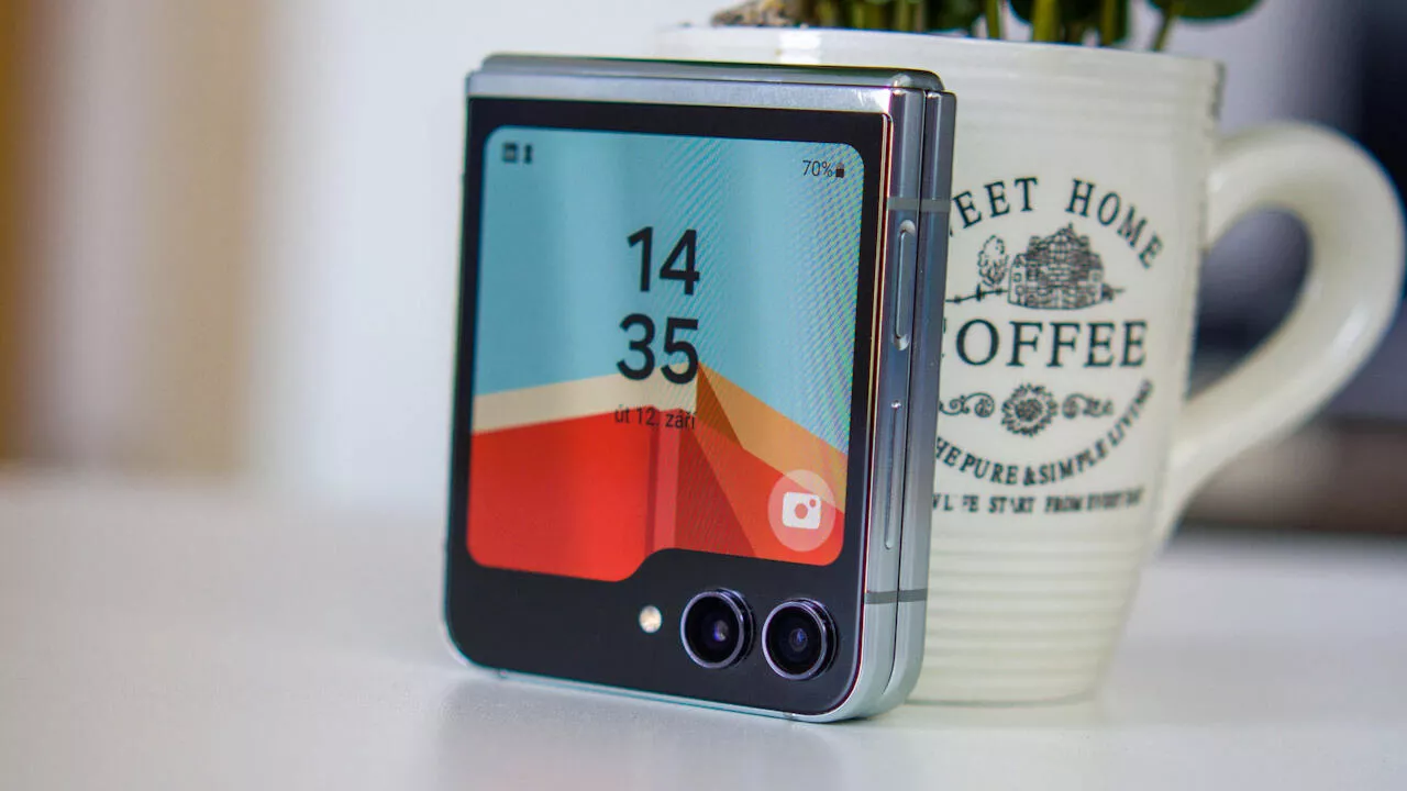 Samsung Galaxy Flip5 recenze