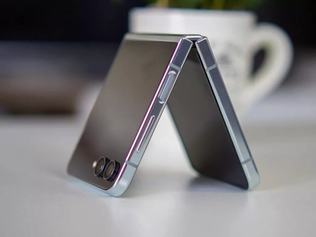 Samsung Galaxy Z Flip5 konstrukce