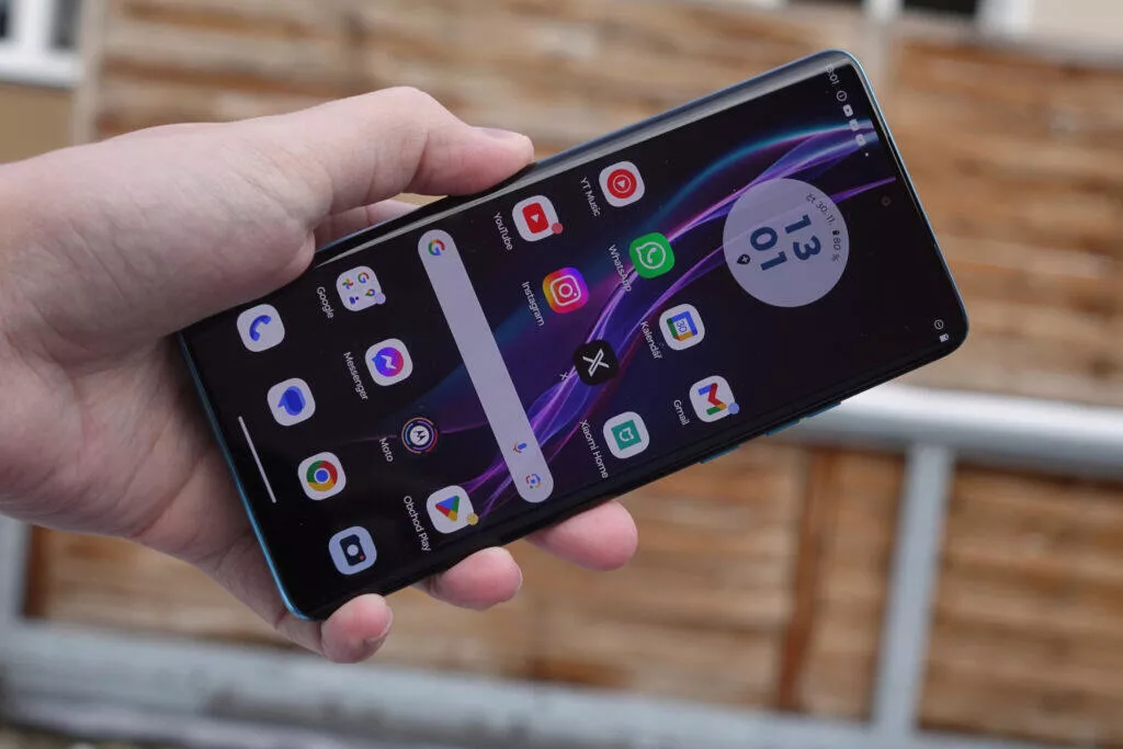Motorola Edge 40 Neo displej