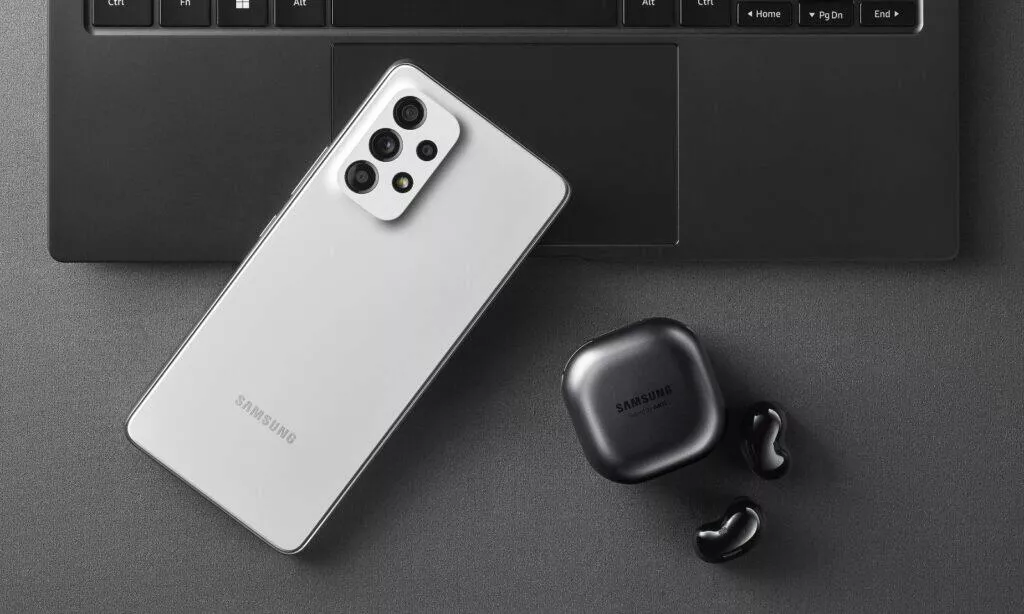 Samsung_Galaxy_A53_Galaxy_Buds_Live