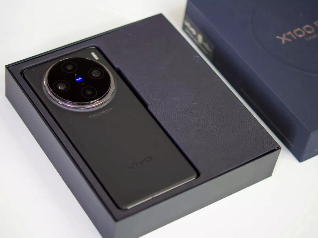 Vivo X100 Pro obsah balení