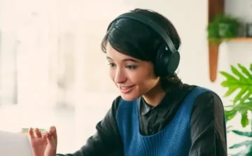 Sluchátka Sony WH-CH720N