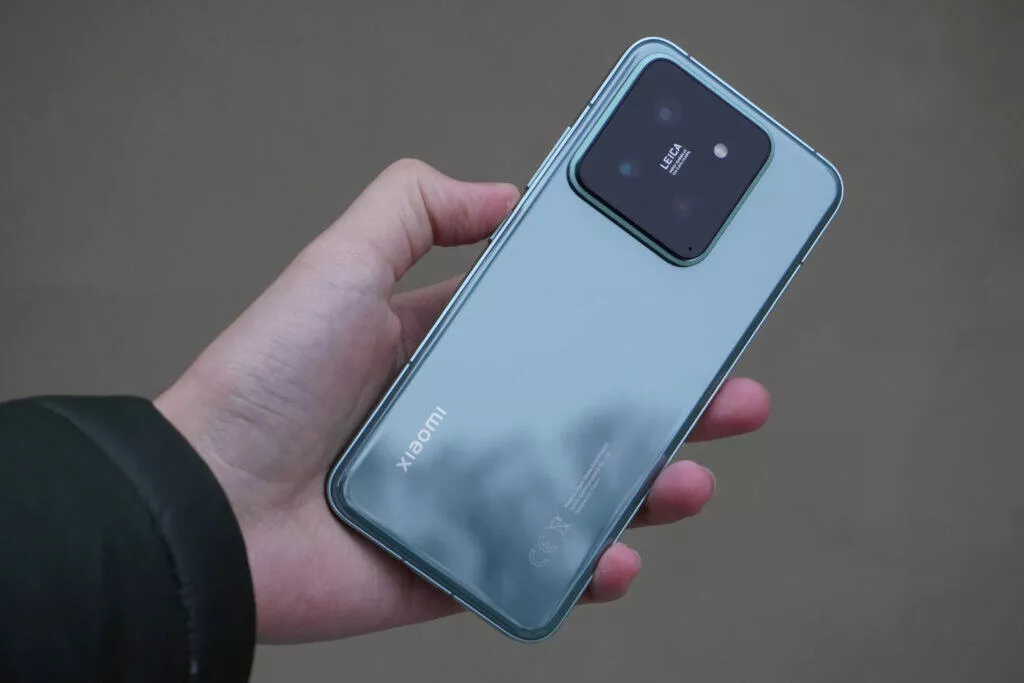 Xiaomi 14 zelená