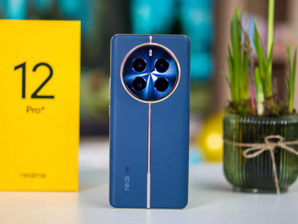Realme 12 Pro+ záda