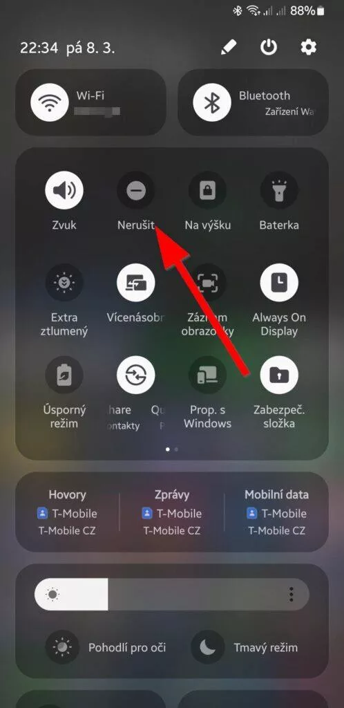 Režim nerušit zapnut