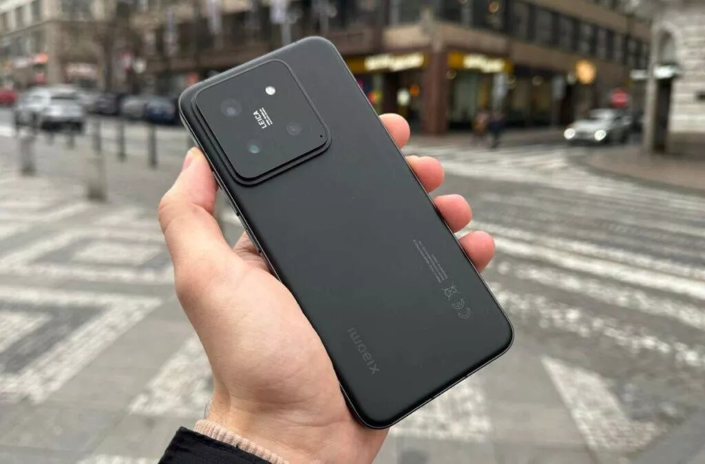 xiaomi_14 black mesto