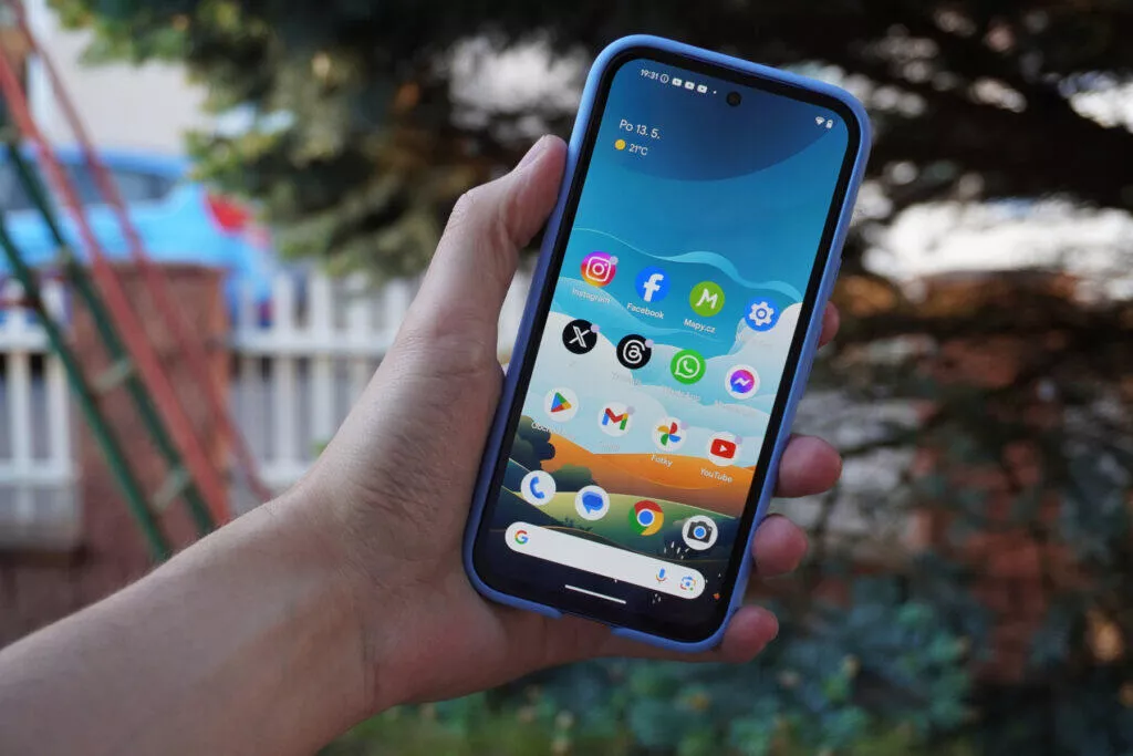 Google Pixel 8a displej