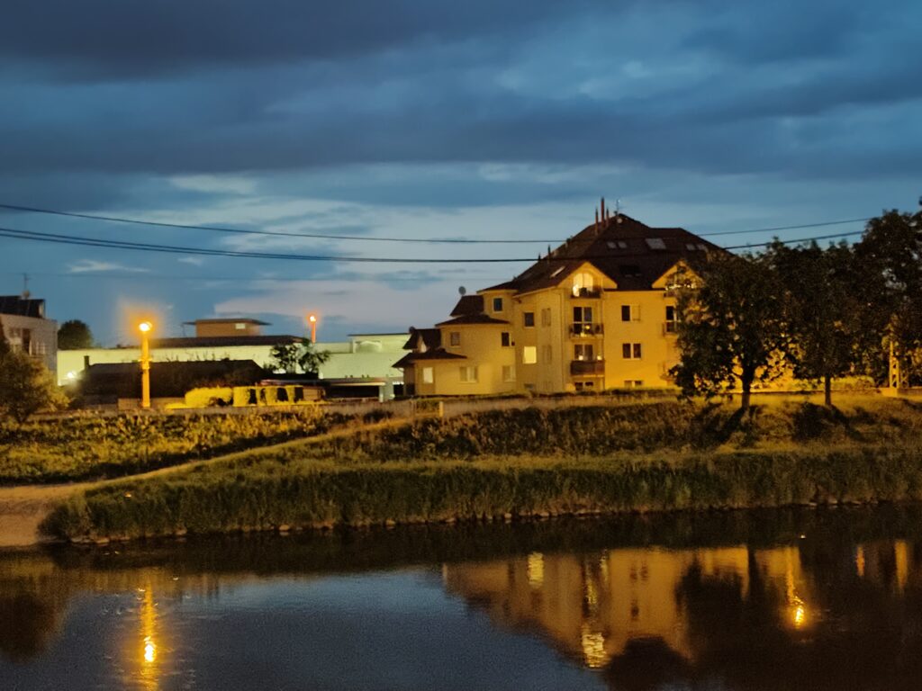 vivo v40 lite 2x zoom 9