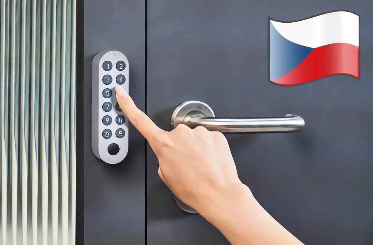 lockin g30 chytry zamek ciselnik na dverich a ceska vlajka